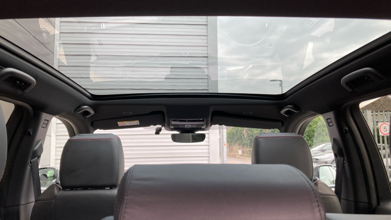 Land Rover Discovery Sport 1.5 P300e R-Dynamic HSE 5dr Auto [5 Seat] Station Wagon